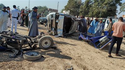 حادث تصادم سيارة ميكروباص وتروسيكل