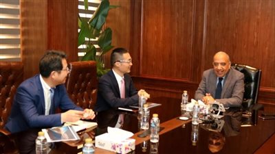  وزير الكهرباء مع شركة 