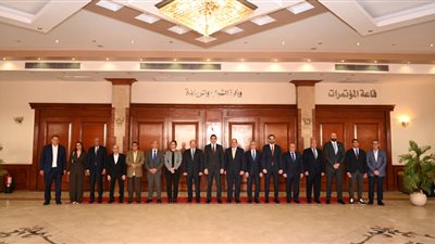 وزير الشباب والرياضة
