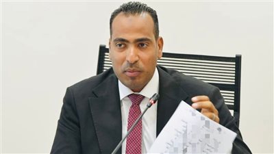 النائب محمود طاهر