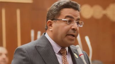 باسل عادل 