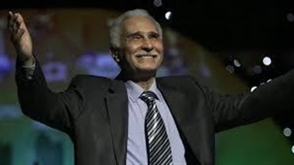 الفنان احمد عبد الرحمن ابو زهره    