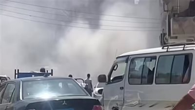 صورة السيارة اثناء الحريق
