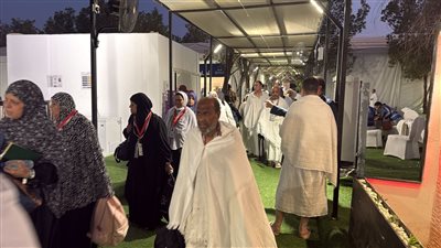 وزيرة التضامن الاجتماعي تطمئن على سلامة الحجيج 