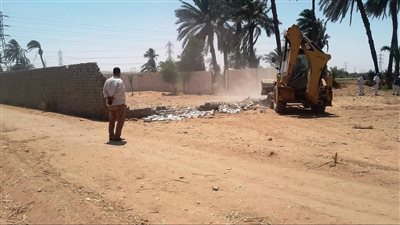 إزالة 442 حالة تعدي على الأراضي الزراعية 
