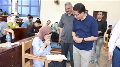جانب من جولة رئيس جامعة بنها 