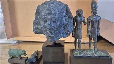 قطع أثرية نادرة    