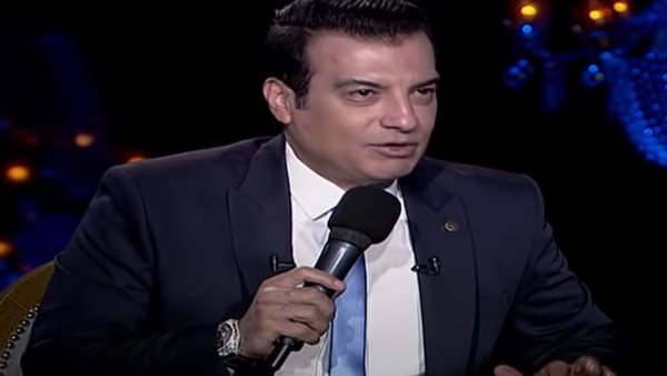 الفنان ايهاب توفيق