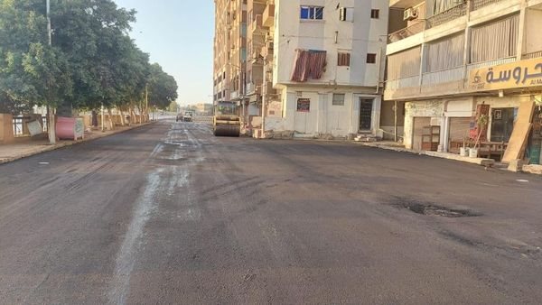 جانب من أعمال رصف