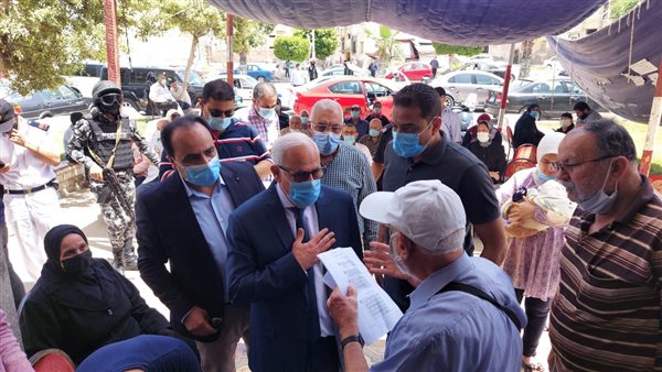 محافظ بورسعيد خلال