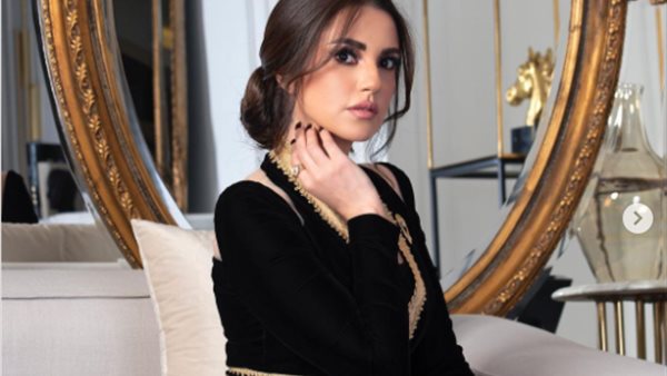 الفنانة درة