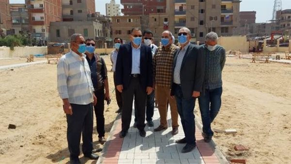 صورة من جولة المحافظ