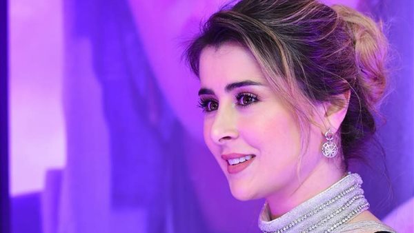 عائشة بن أحمد 