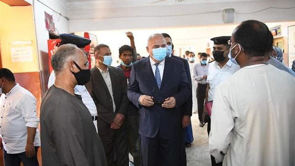 محافظ قنا أشرف الداودي