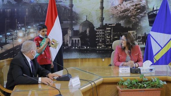 محافظ دمياط تكرم