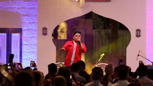 حفلة عمر كمال 