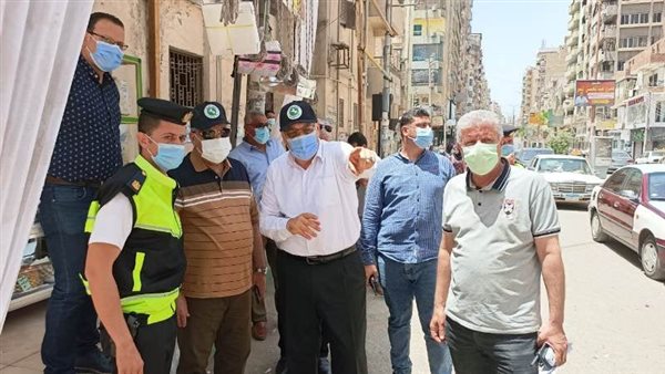 صورة من جولة المحافظ