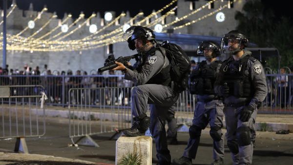 صورة من الاشتباكات،