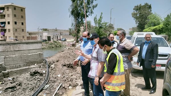 محافظ الشرقية خلال