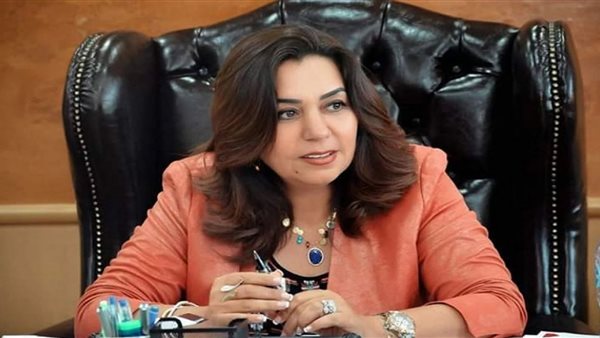 منال عوض محافظ دمياط