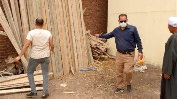 صورة من الحملات على