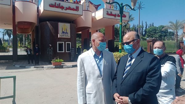 محافظ القاهرة خلال