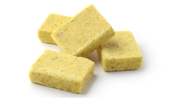 مكعبات مرقة الدجاج