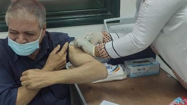 تلقى المواطنين للقاح