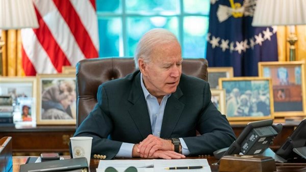 الرئيس الأمريكي،