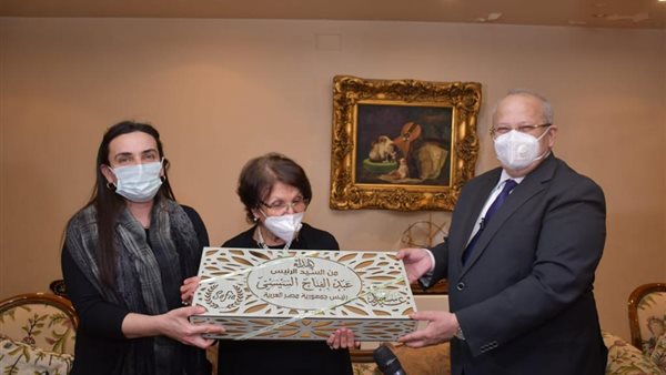 رئيس جامعة القاهرة