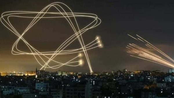 وابل من الصواريخ