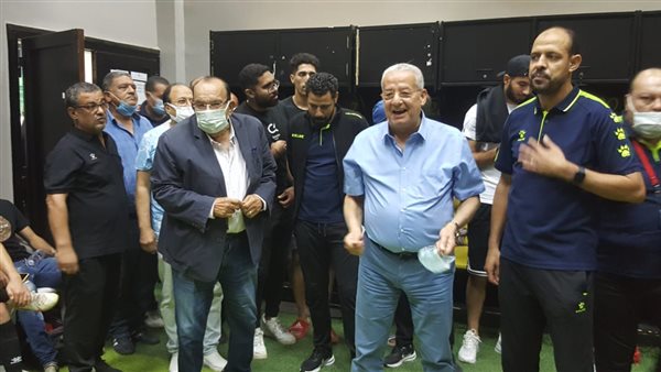 جانب من الحدث 