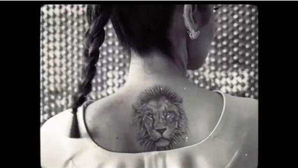 لقاء الخميسي 