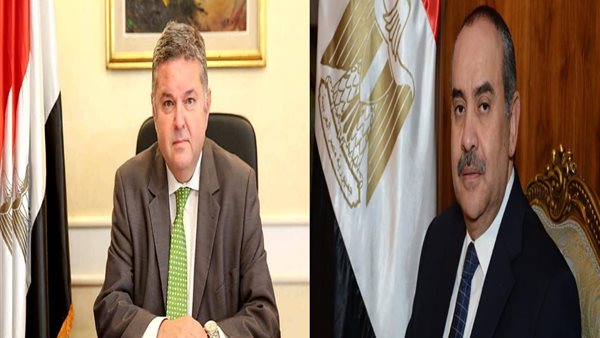 هشام توفيق وزير قطاع