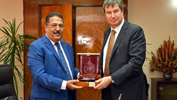 صورة من اللقاء