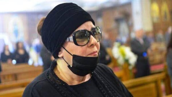 دلال عبد العزيز 