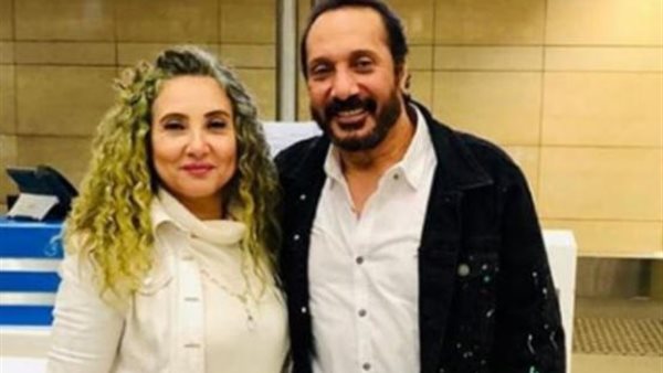 علي الحجار وزوجته