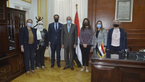 لقاء المحافظ بمتدربي