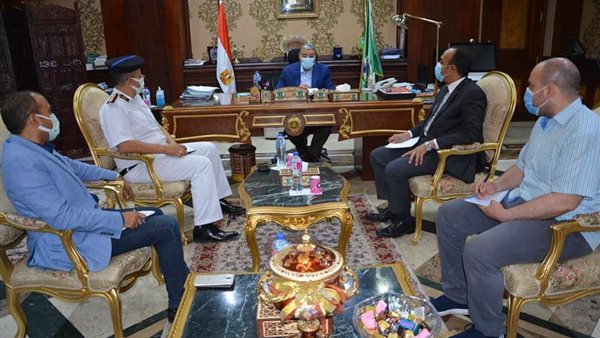 اجتماع المحافظ بالجهات