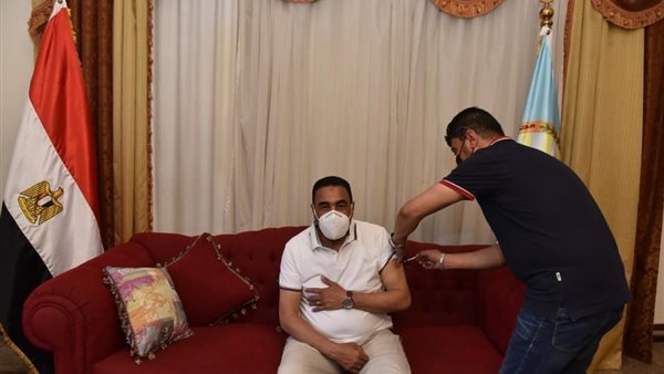 محافظ مطروح يتلقى