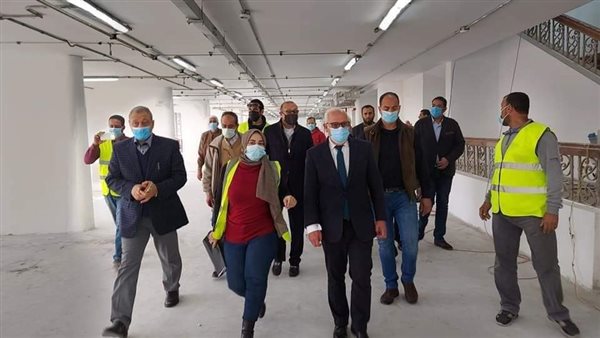 صورة من جولة المحافظ