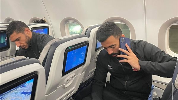 بعثة الأهلى فى مطار