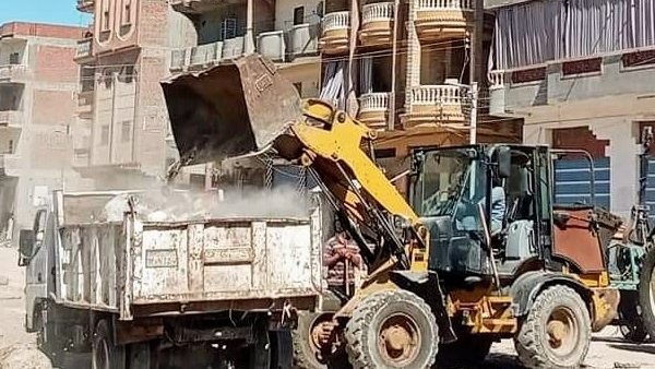 جانب من اعمال رفع