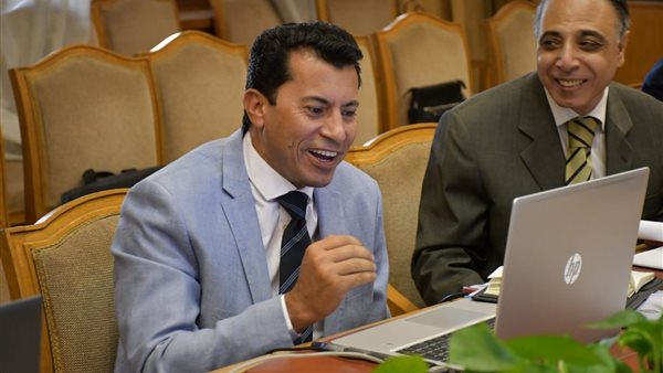 أشرف صبحي وزير الشباب