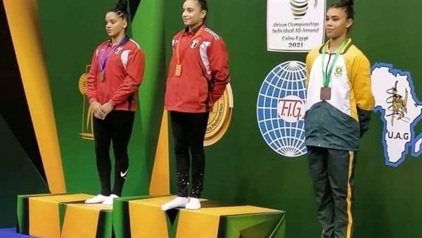 لاعبة الجمباز  زينة