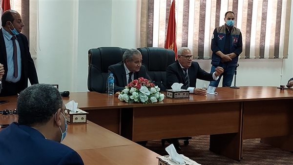 وزير التموين ومحافظ