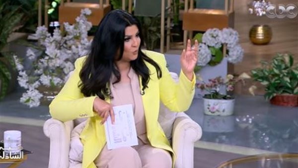 منى الشاذلي 