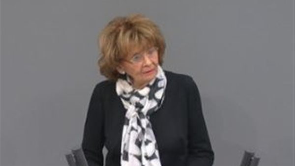 رئيسة الجمعية الثقافية