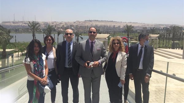 جانب من الزيارة