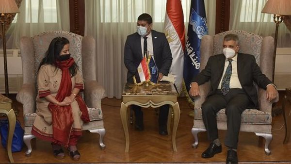 رئيس هيئة قناة السويس